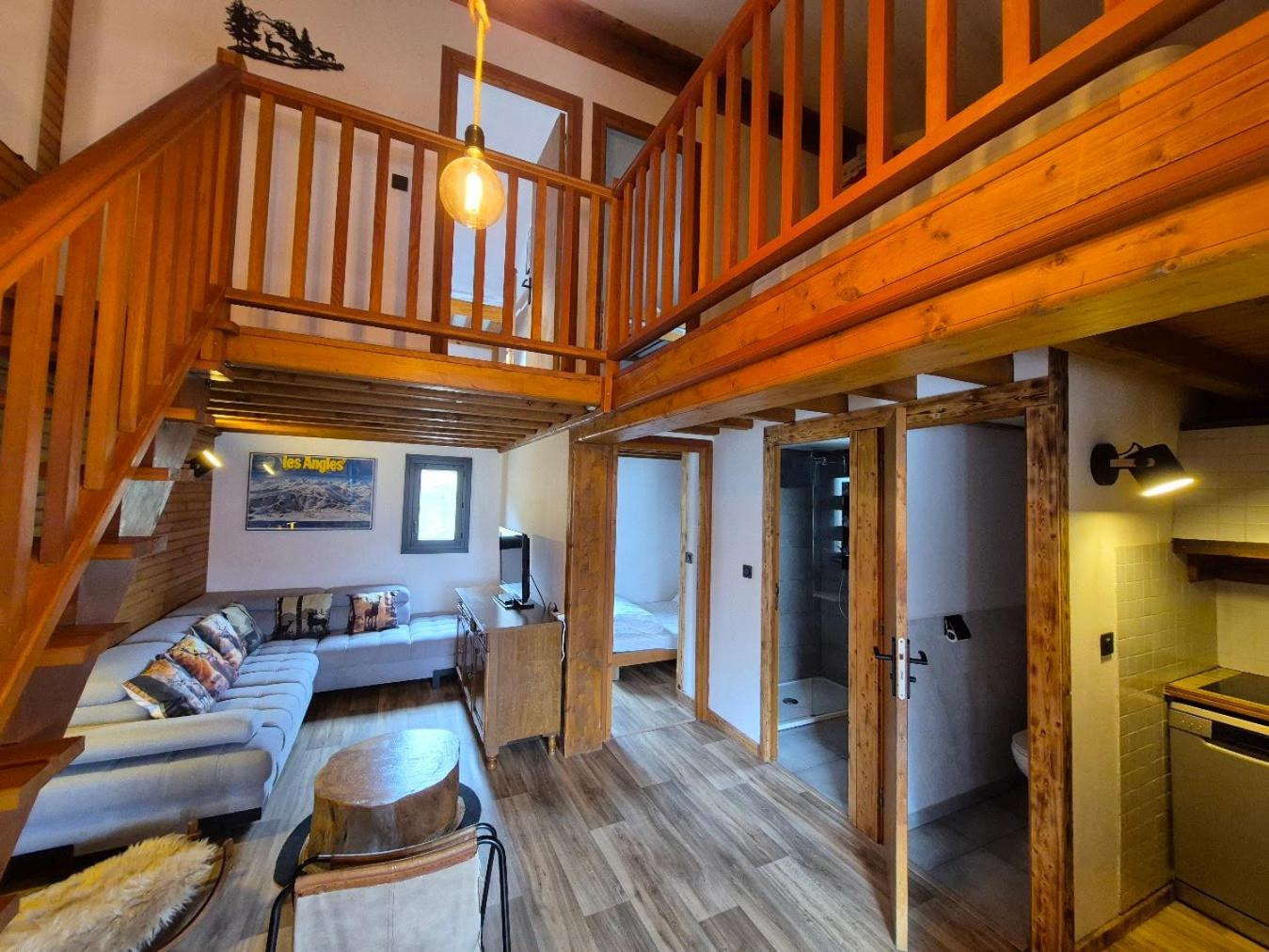 8 Couchages à 100m Du Bas Des Pistes Chalet *